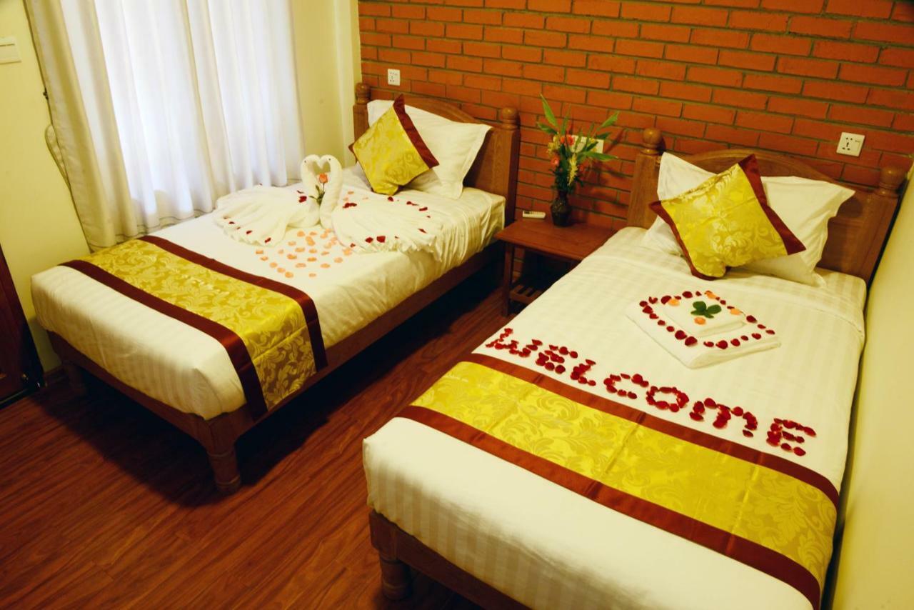A Little Bit Of Bagan Hotel Exterior photo