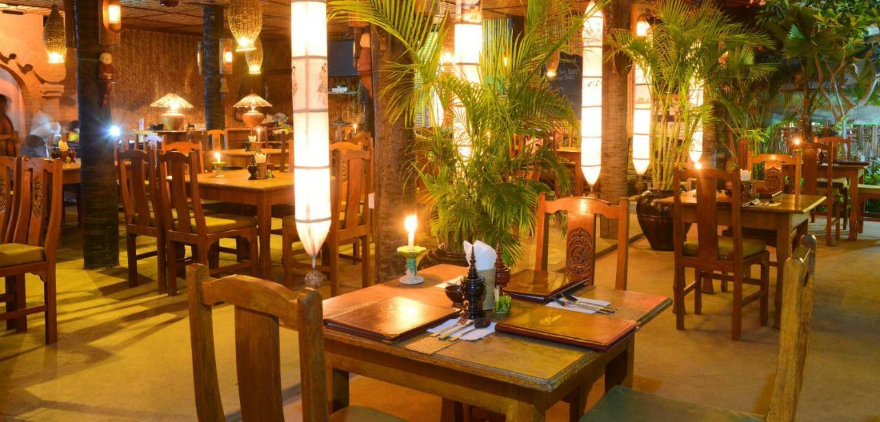 A Little Bit Of Bagan Hotel Exterior photo