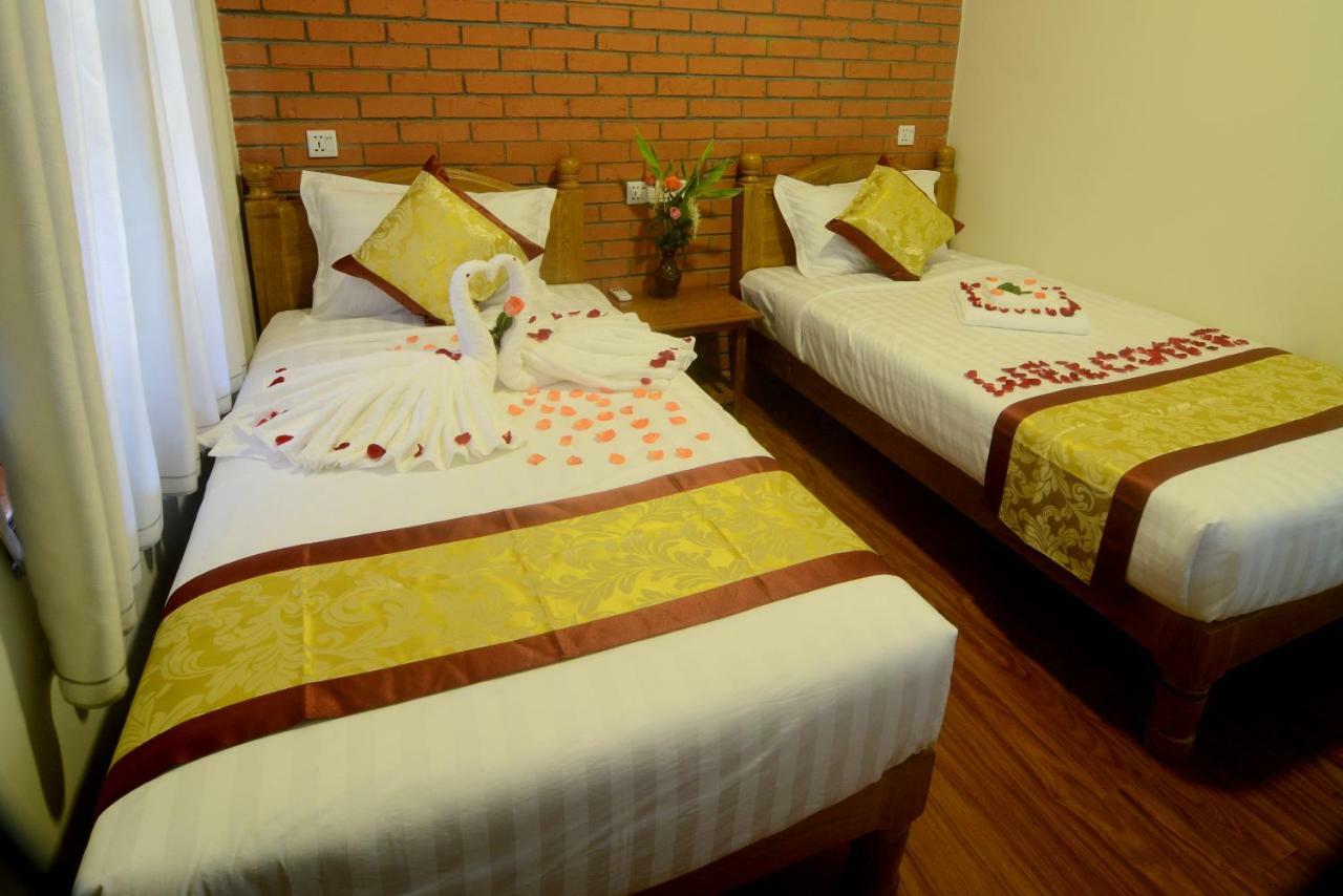 A Little Bit Of Bagan Hotel Exterior photo